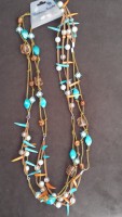 Collier marron et bleu