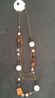 Collier prédominance marron