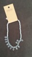 Collier bleu